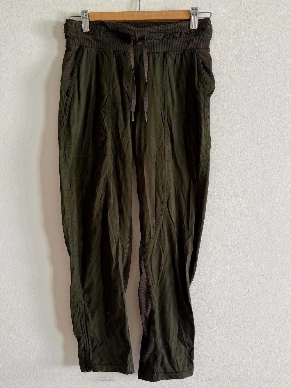 Lululemon Dance Studio Crop II 20” Dark Olive